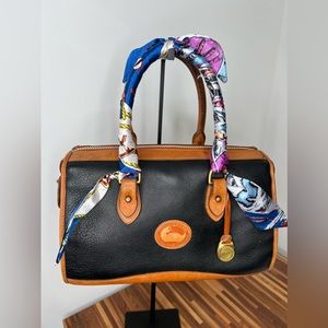 Vintage dooney and bourke bag